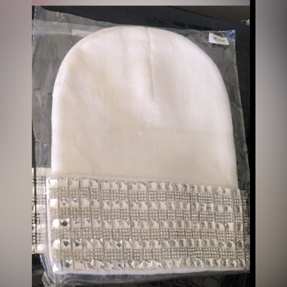 White Bling 💎Knitted Beanie